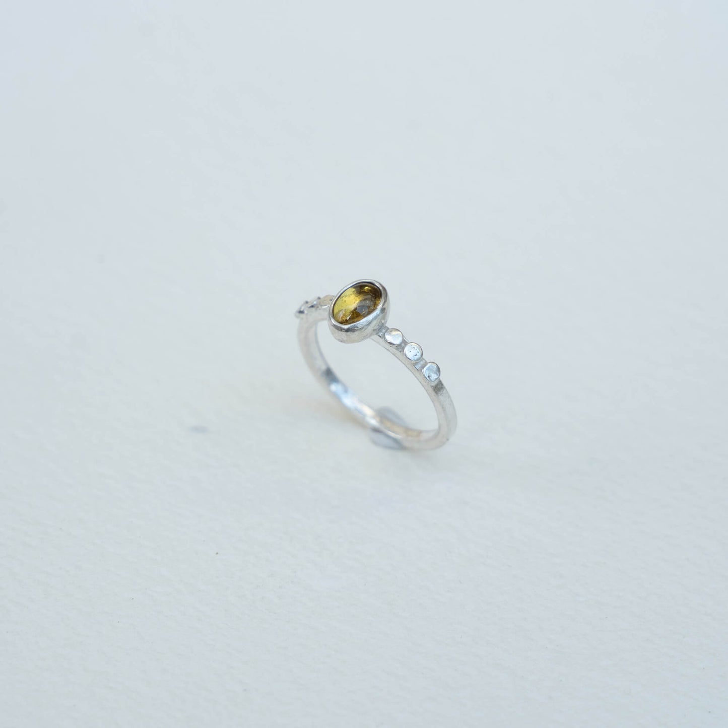 Anillo fino turmalina