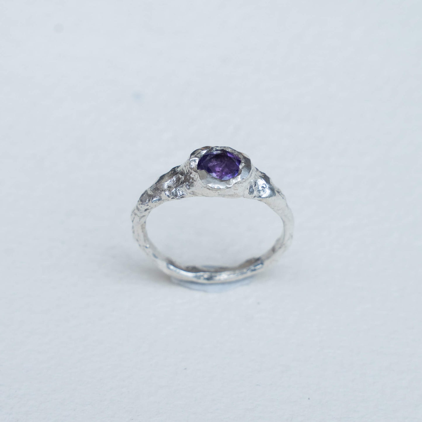 Anillo de Lava Amatista