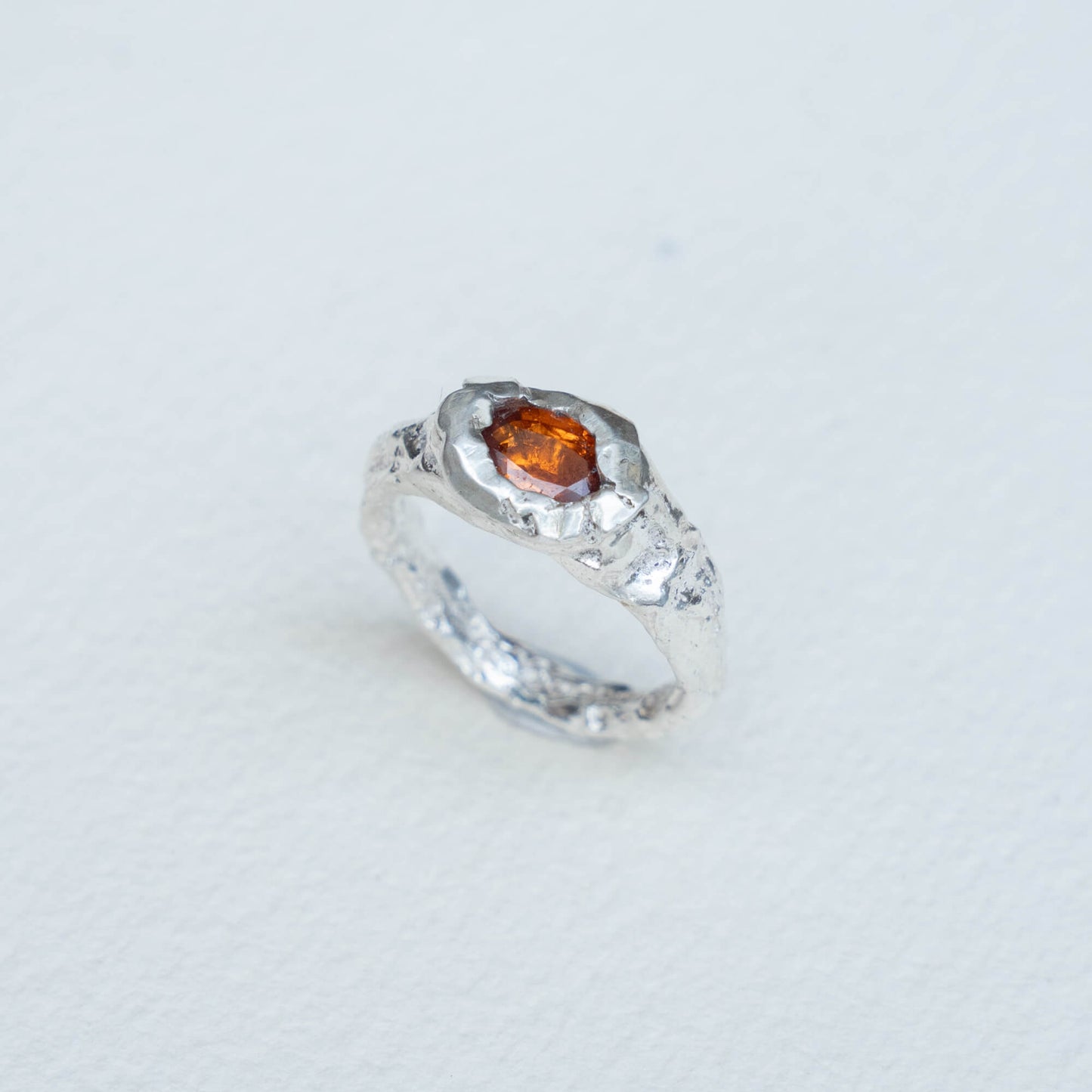 Anillo de Lava espesartina