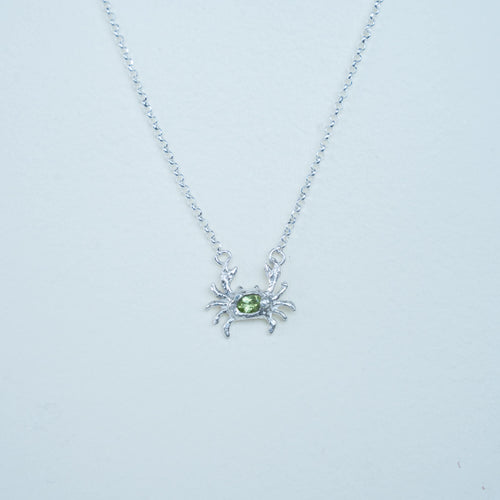 Collar cangrejo verde