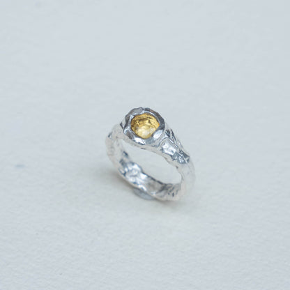 Anillo de Lava zafiro