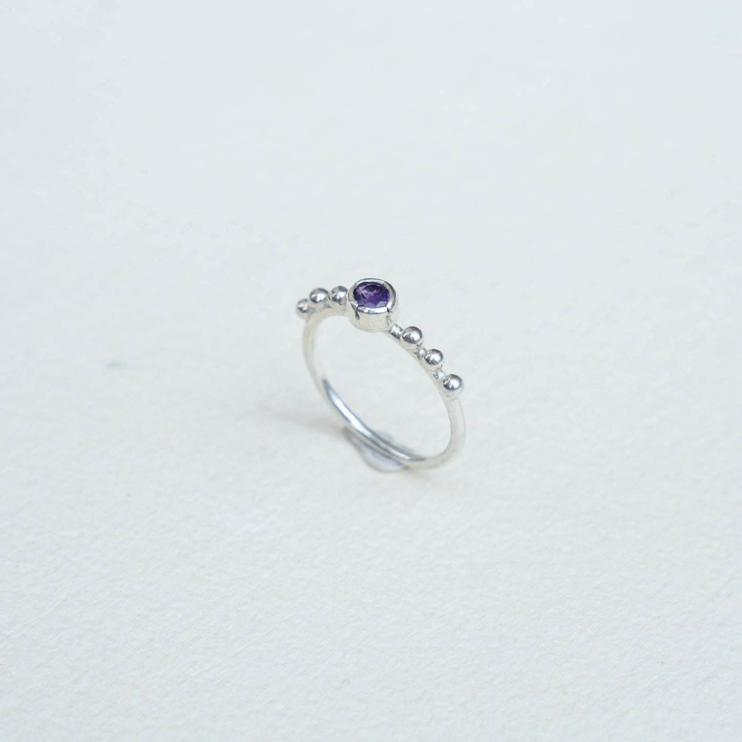 Anillo fino amatista