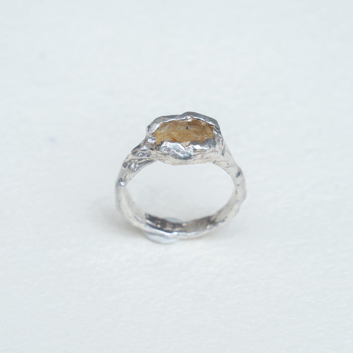 Anillo de Lava cuarzo rutiló cabello de ángel